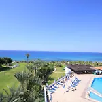 Helios Bay Hotel And Suites 